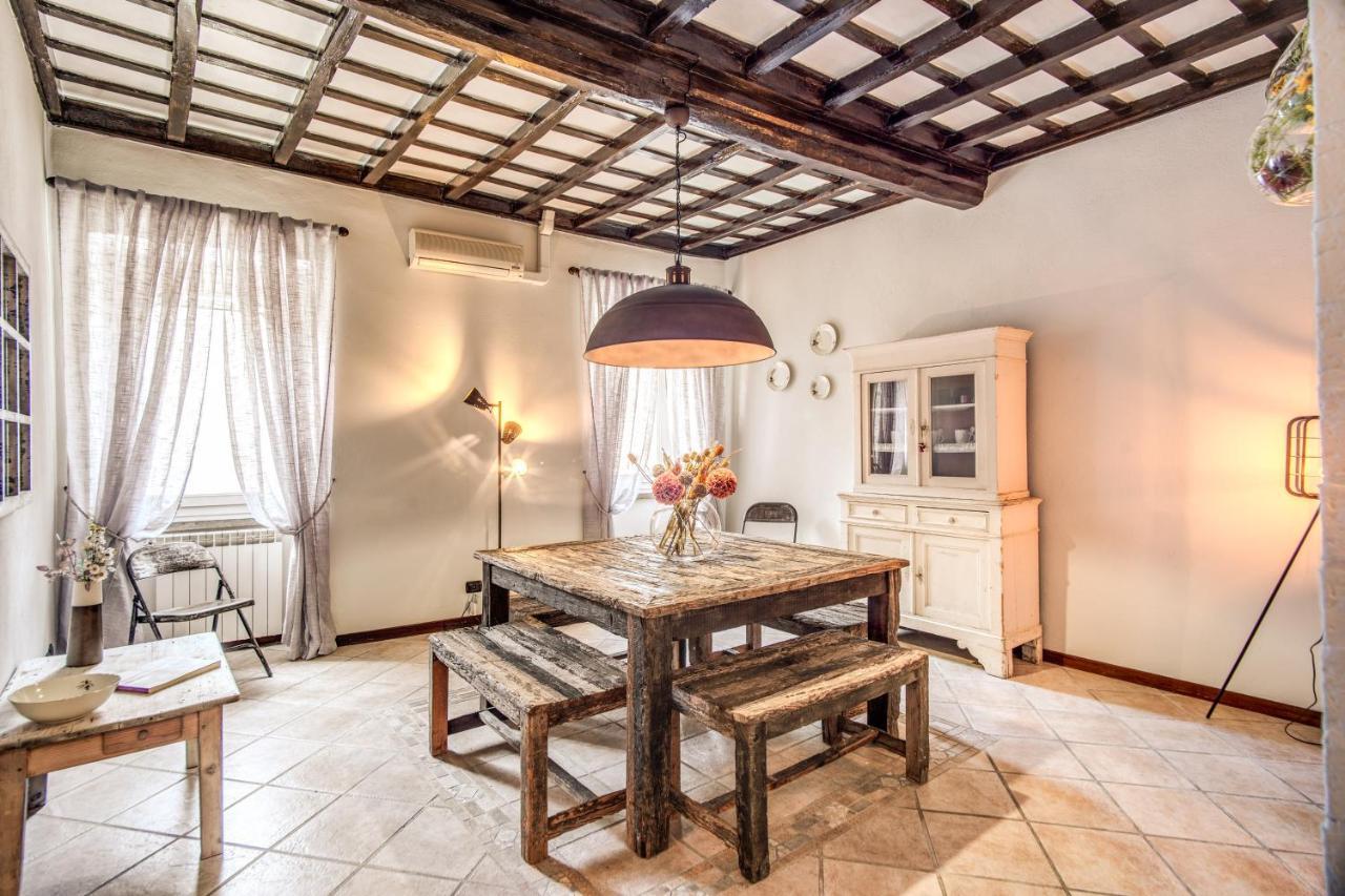 Apartment La Casa Nel Borgo Di Ostia Antica